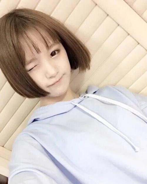 快手晶哥哥17秒热吻