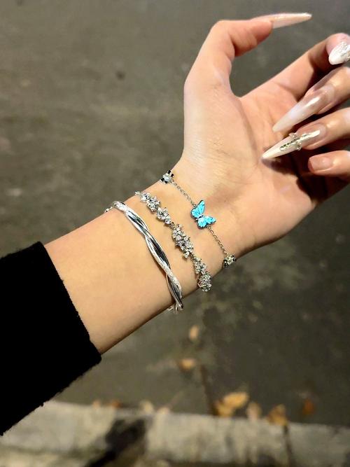 抖音同款夜晚发光的手链