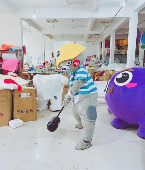 卡通人偶抖音熊服装图片