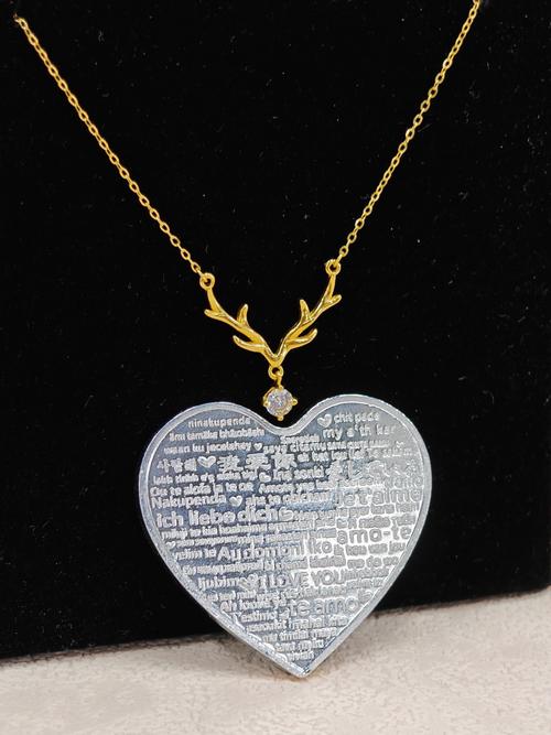 抖音鹿头项链是什么牌子