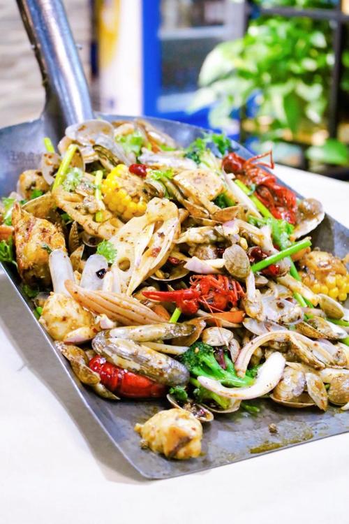 抖音沈阳铁锹海鲜是哪里