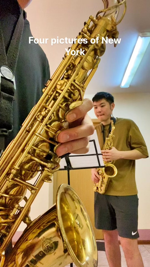 抖音吹萨克斯跳舞的小品