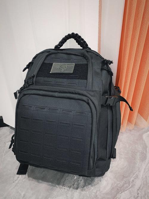 抖音多米创意黑科技背包