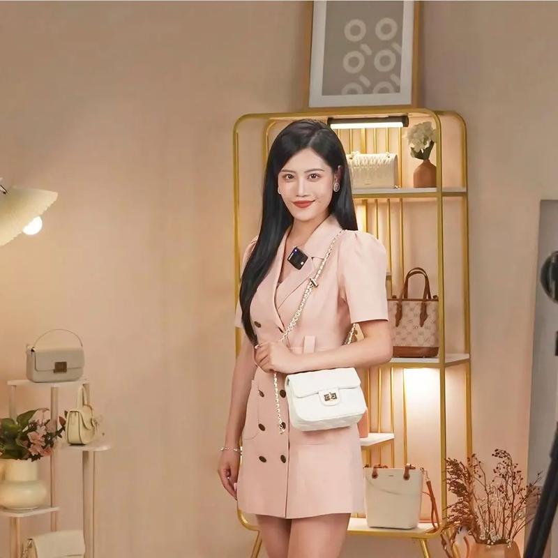 一直播太空漫步多少钱