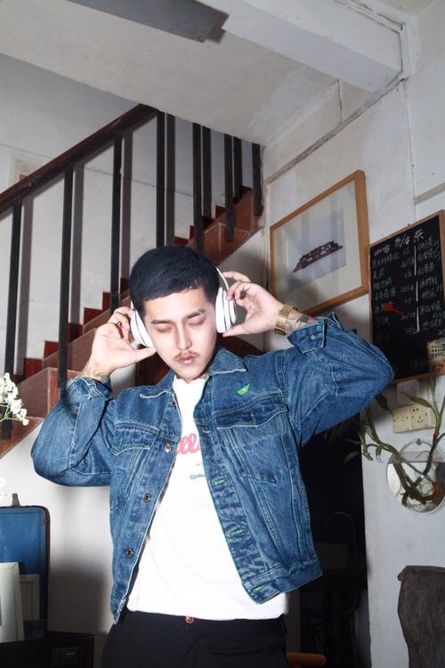 快手白鹤大人淘宝店铺