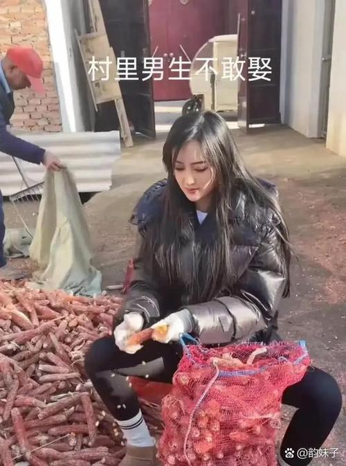 快手富人假扮穷人回乡