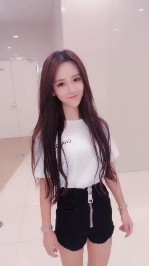 快手齐刘海舞蹈女主播