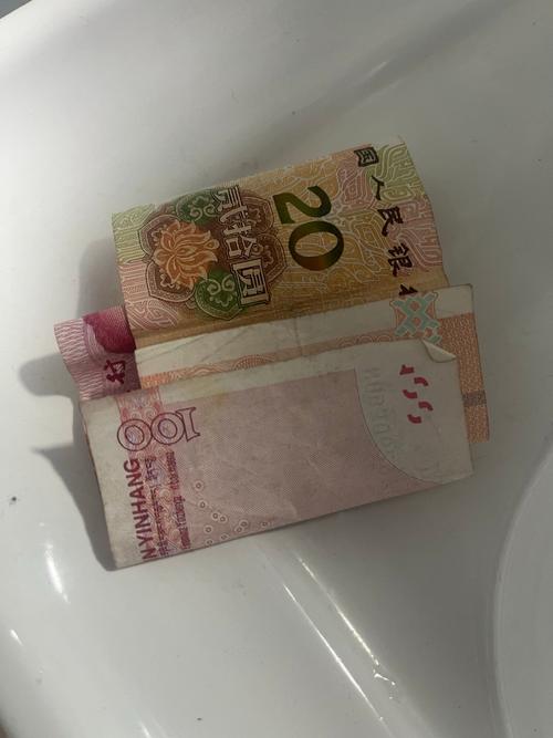 抖音的餐巾纸抽人民币