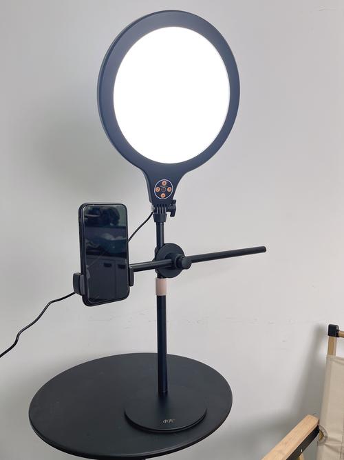 手机直播美颜灯有用吗