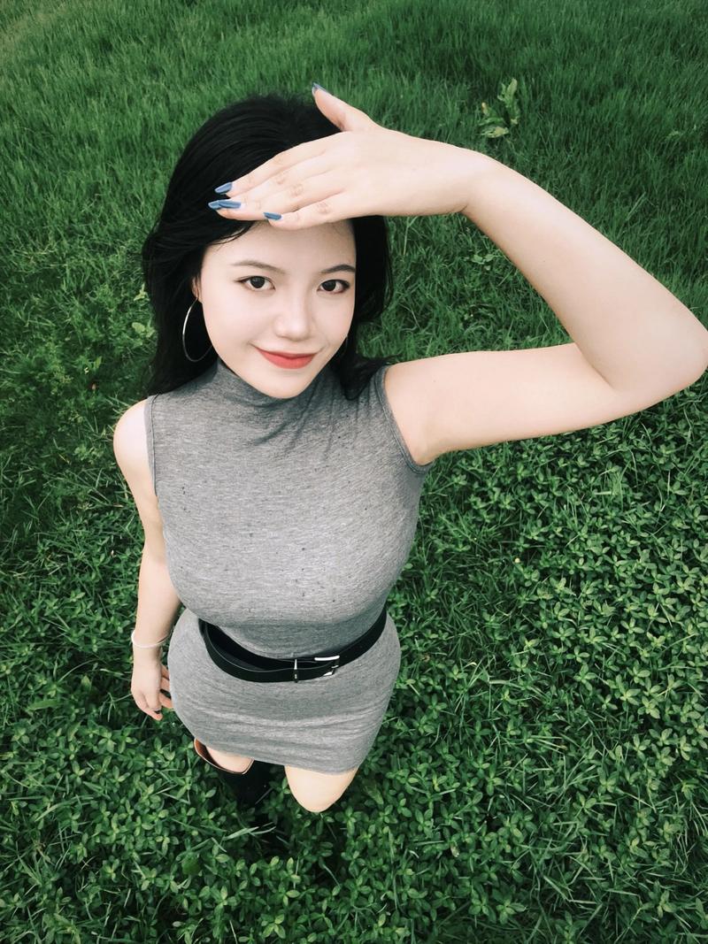 抖音广告 女的第一个