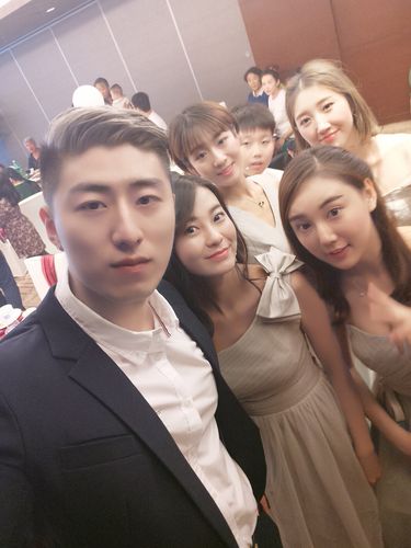 快手里青岛曼vivi