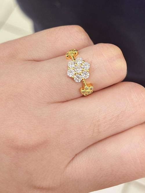 抖音里面的四叶草戒指