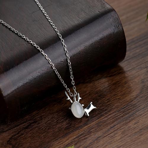 抖音里的五彩麋鹿项链