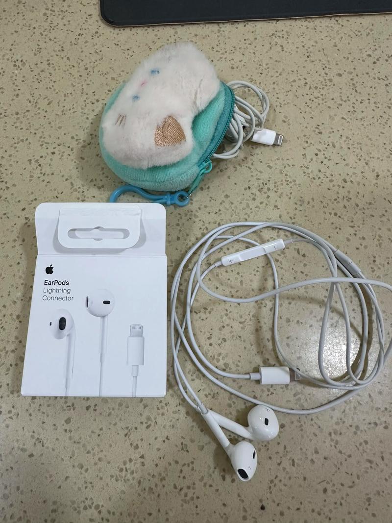 抖音m哥用的是啥耳机