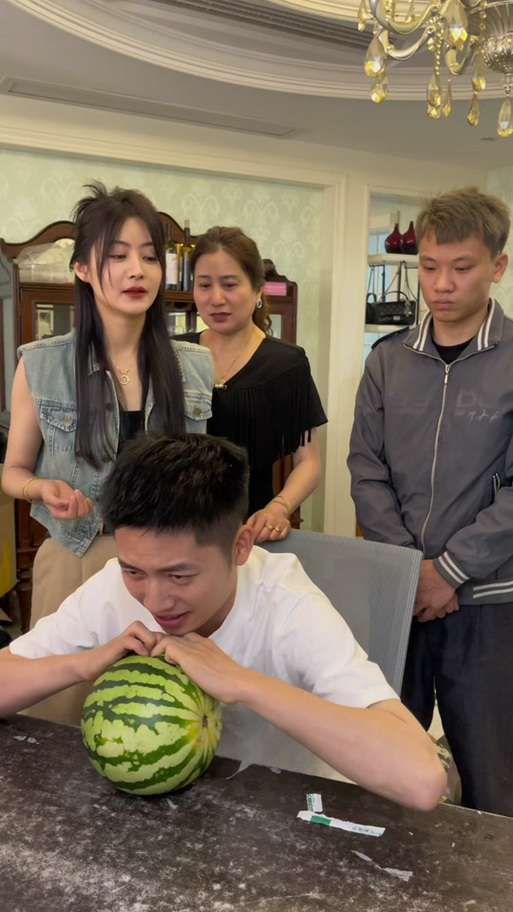 快手小小101女照片