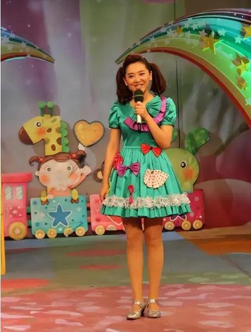 快手月亮姐姐什么出身