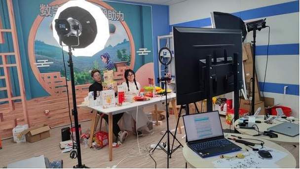 now直播客服在哪里