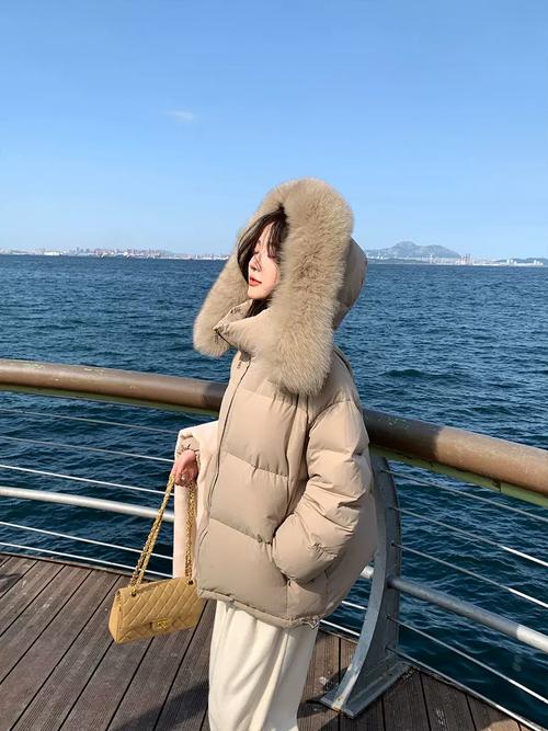 抖音全头套白色羽绒服