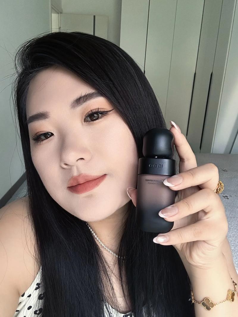 抖音最火的不脱妆粉底