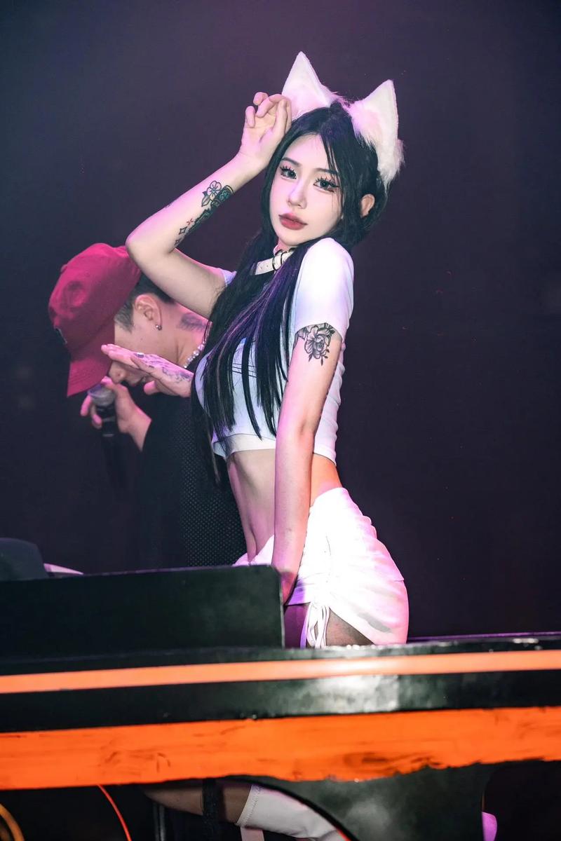 中国有嘻哈dj女抖音