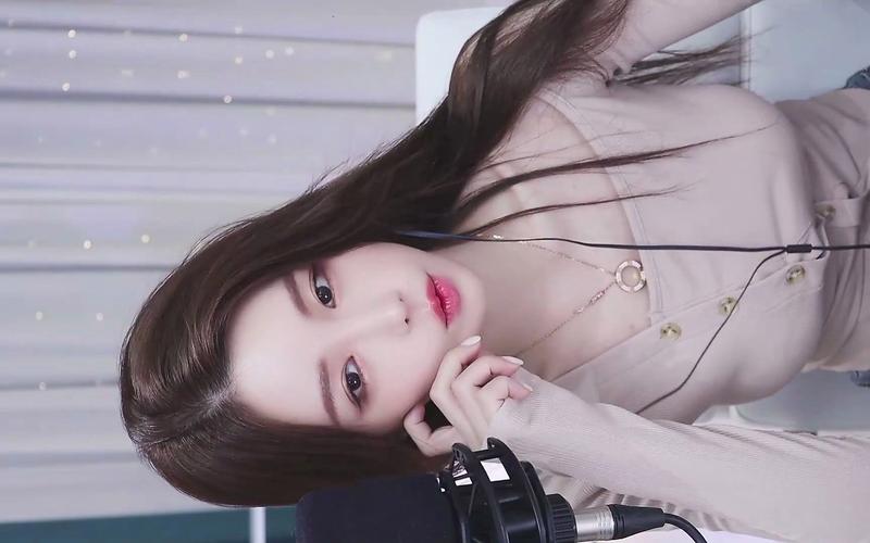 伊素婉在哪个平台直播