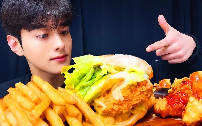 韩国直播吃饭的男主播