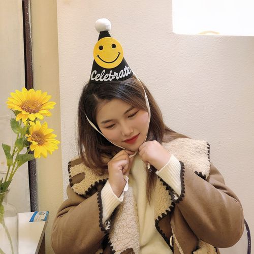 抖音上送生日帽的视频