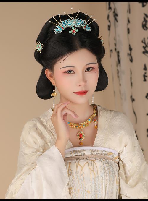 抖音里出现的古装发饰