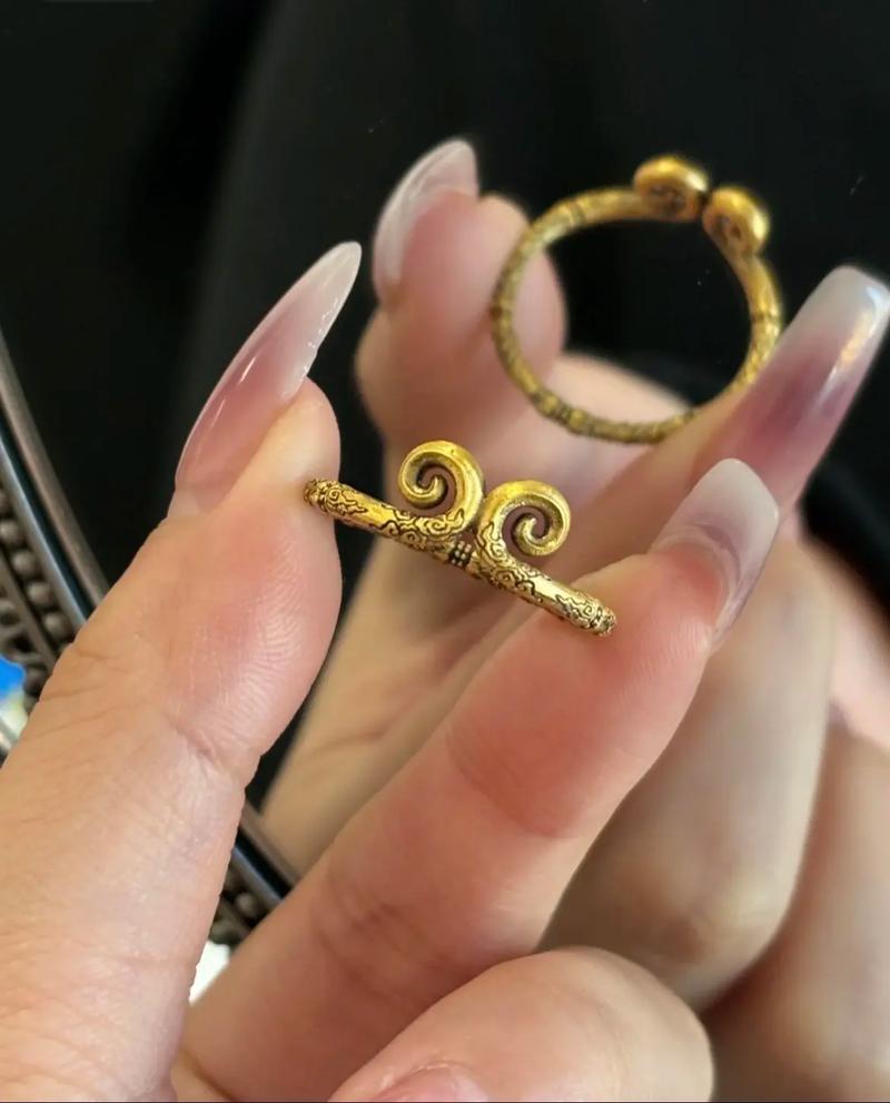 抖音合二为一戒指金箍