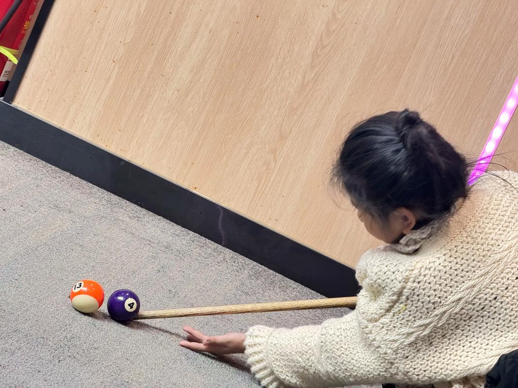 快手台球小公主快手号