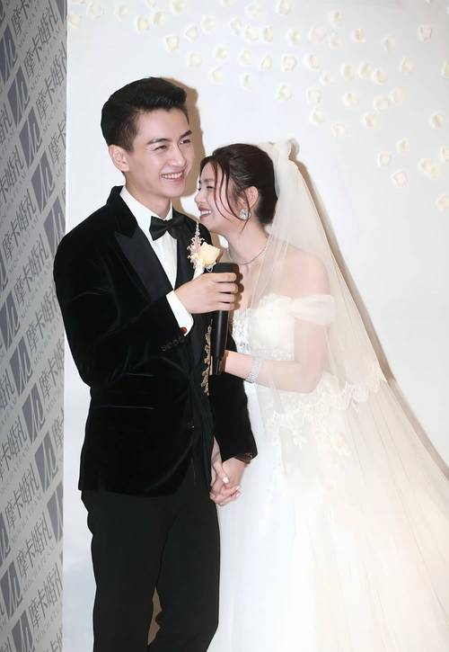 陈晓 陈妍希婚礼直播