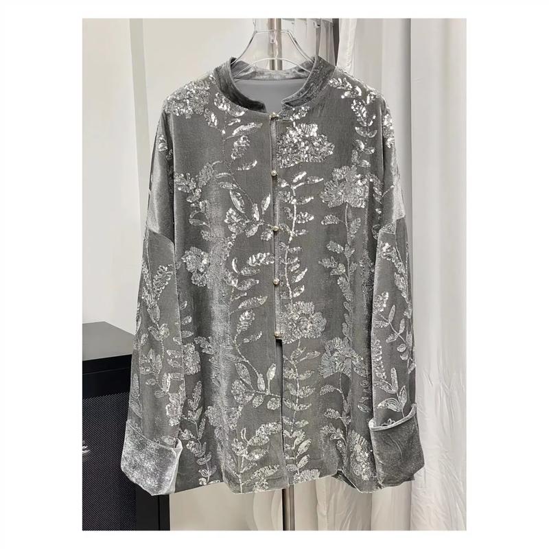 抖音上在衣服上绣东西