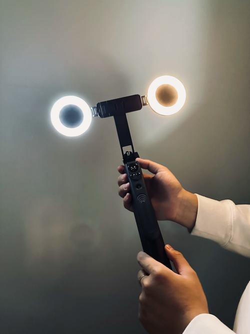 抖音上能旋转的自拍杆