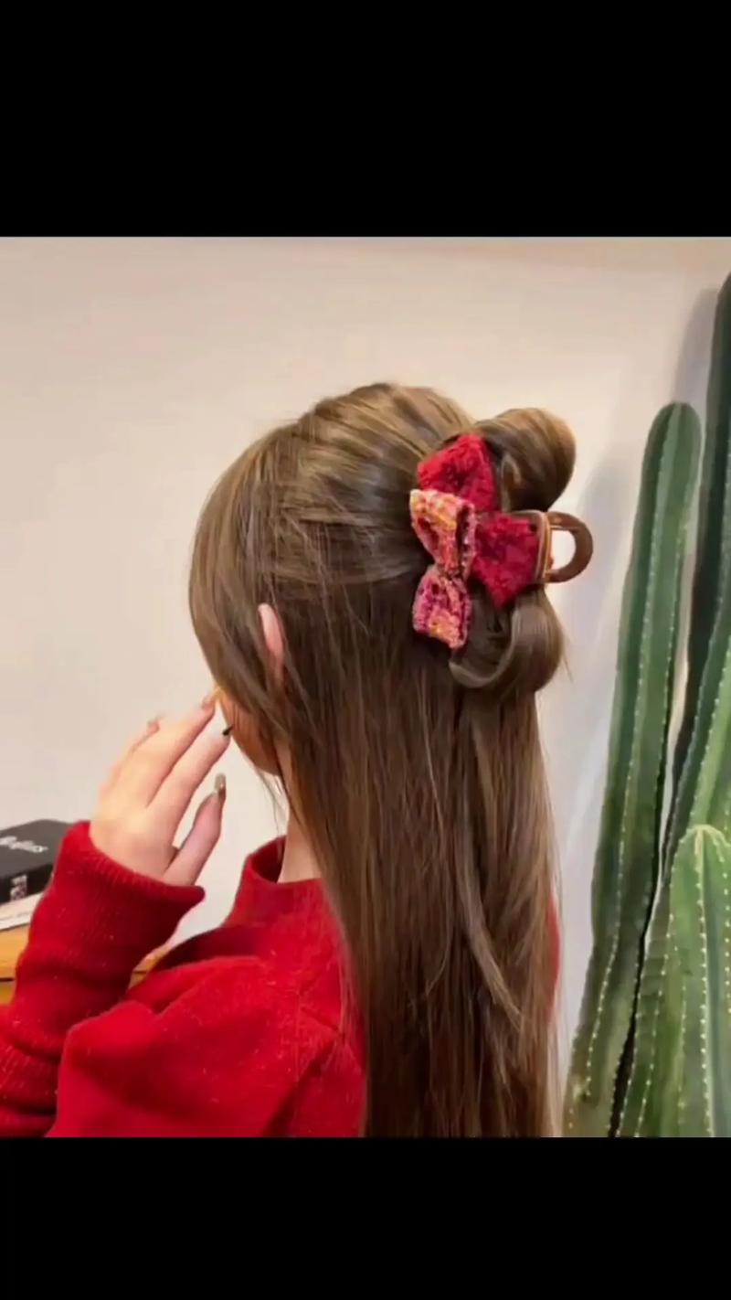 抖音上蝴蝶结发型视频