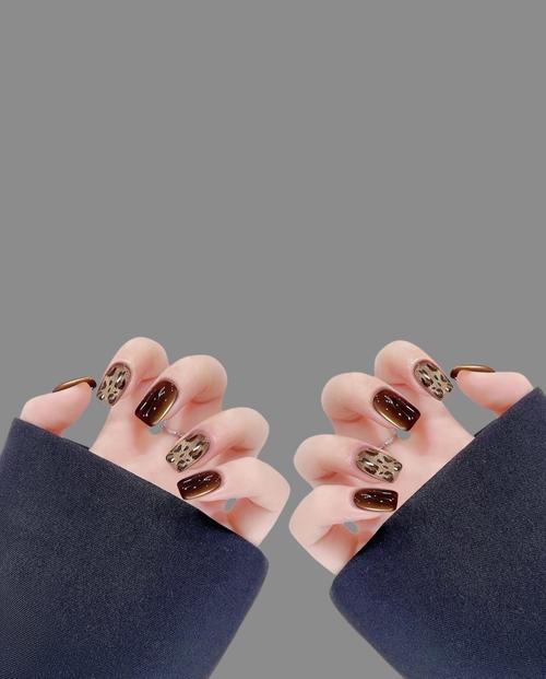 抖音最火豹纹美甲磨砂