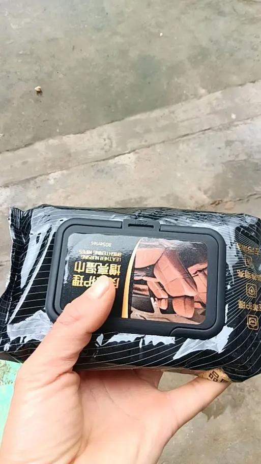 抖音上的超小迷你快递