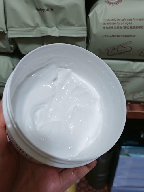 抖音上的白色超薄面膜