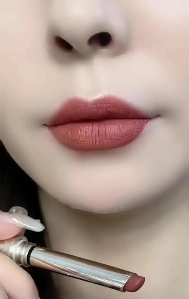 抖音口红不掉色的方法