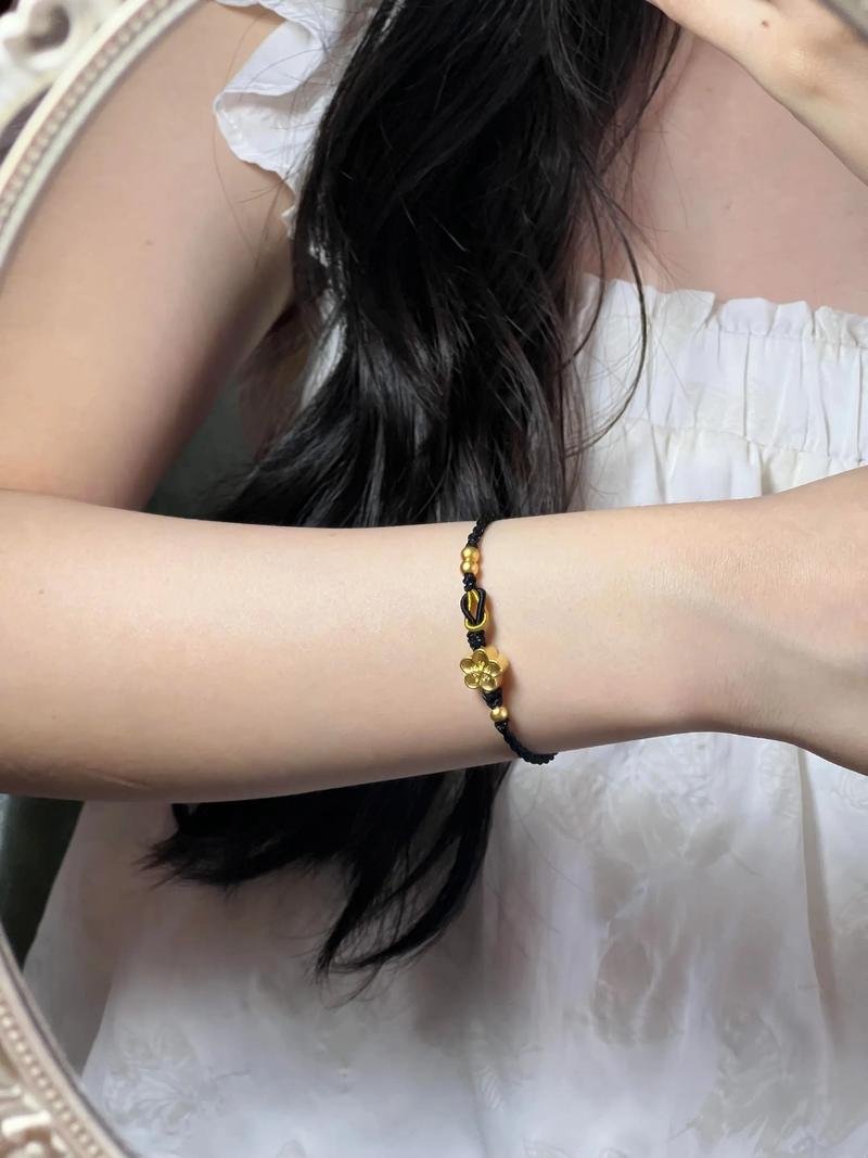 抖音黑绳编法手链教程