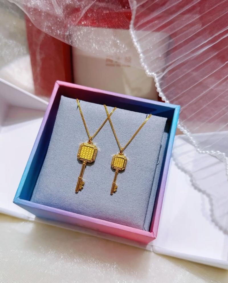 抖音上钥匙项链和手环