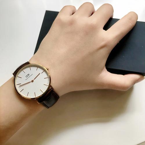 抖音很火手表dw价格