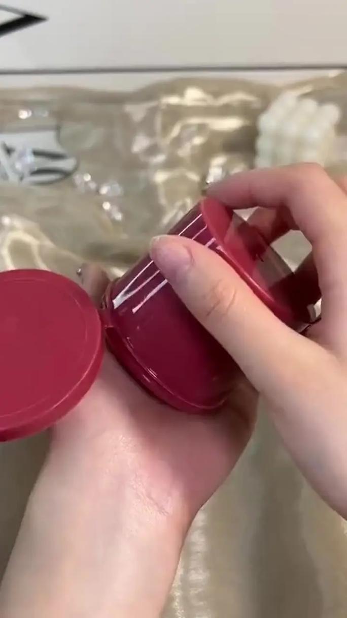 抖音里化妆红色的海绵