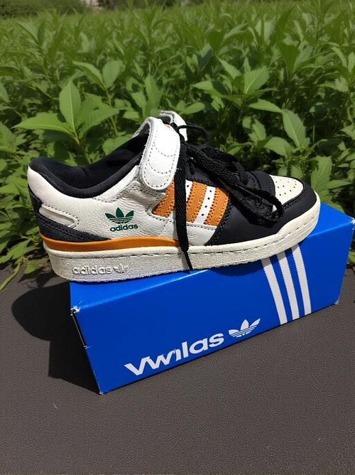 阿迪达斯抖音网红同款