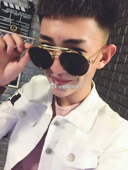 快手李耀阳脖子怎么了