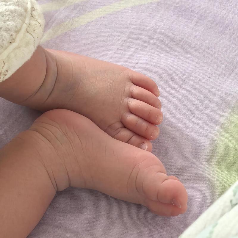 抖音里面小孩脚丫纪念