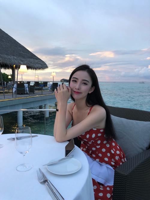 快手红人月亮姐姐微博