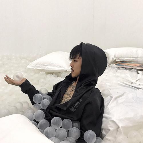 白鹤大人现在快手头像