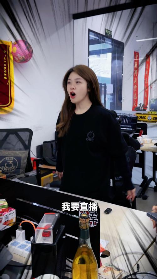 阿姨大小姐在哪直播