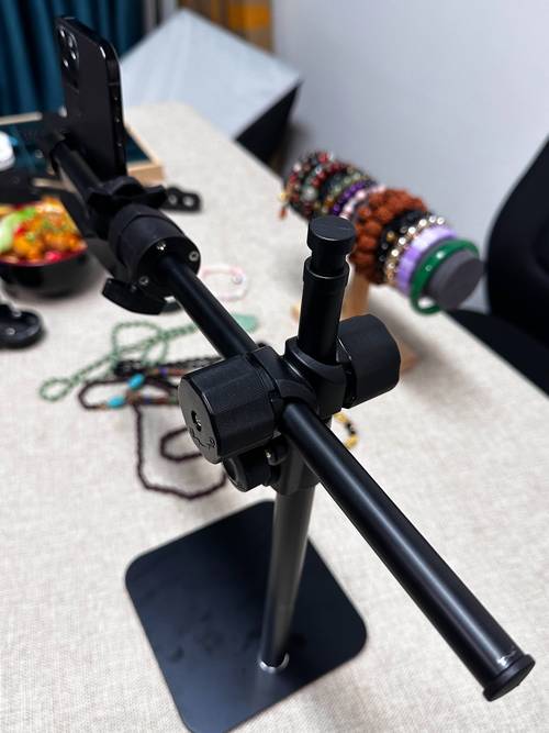 手机直播架子多少钱