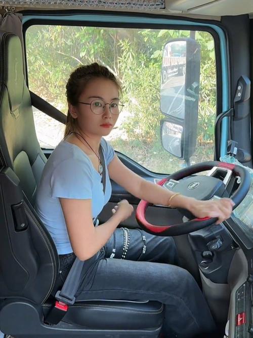 快手女司机开货车视频